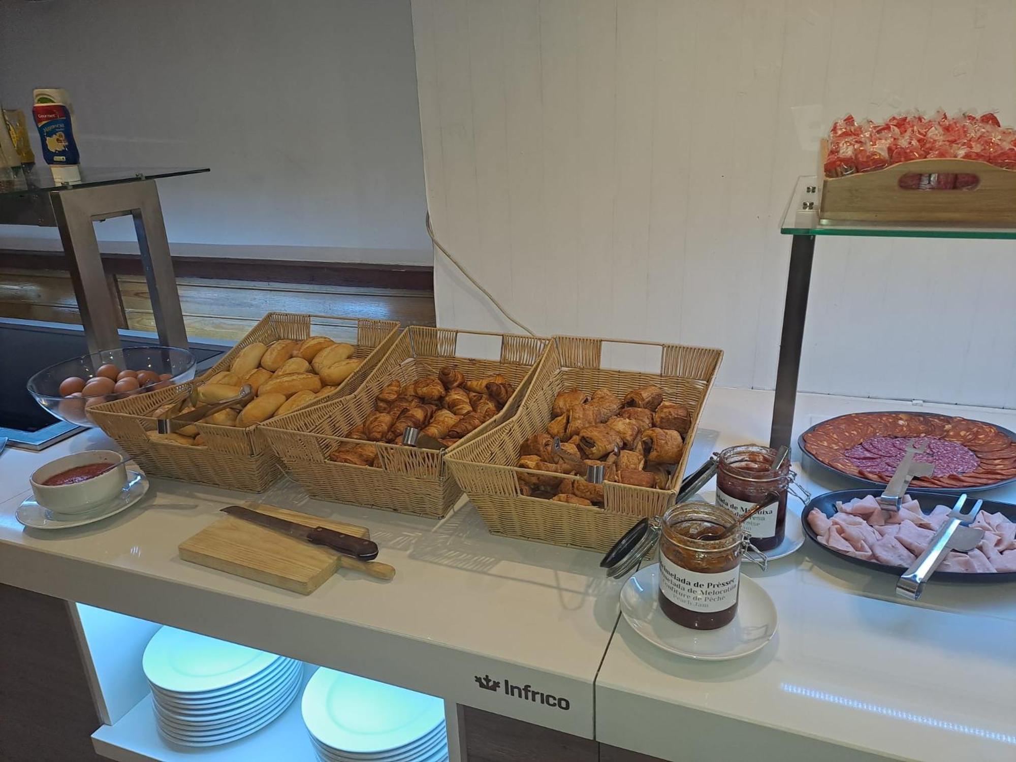Hotel Merino 파스데라까사 외부 사진